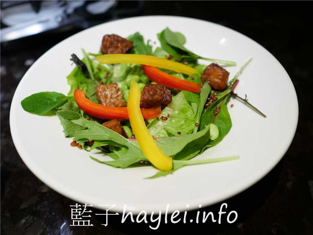 台中西區/將進酒素燒烤殿-台中必吃素食燒肉!在古典氣息的蔬食餐廳享受美食饗宴,可以選擇蛋奶素或全素,近台中精誠商圈、廣三sogo、BRT忠明國小站~台中美食/台中燒烤/台中素食燒烤/台中素食餐廳推薦/台中蔬食餐廳/台中主題餐廳推薦/李白將進酒/中國風餐廳/藍子愛美食 中式料理 健康養身 國內旅遊 攝影 民生資訊分享 飲食集錦