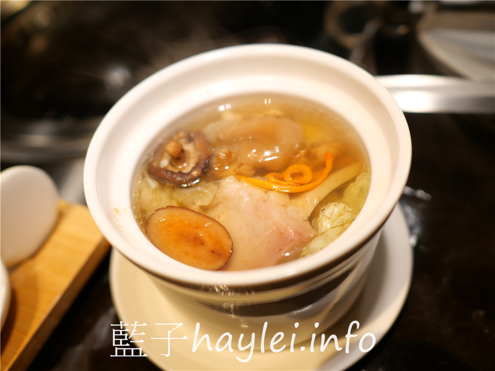 台中西區/將進酒素燒烤殿-台中必吃素食燒肉!在古典氣息的蔬食餐廳享受美食饗宴,可以選擇蛋奶素或全素,近台中精誠商圈、廣三sogo、BRT忠明國小站~台中美食/台中燒烤/台中素食燒烤/台中素食餐廳推薦/台中蔬食餐廳/台中主題餐廳推薦/李白將進酒/中國風餐廳/藍子愛美食 中式料理 健康養身 國內旅遊 攝影 民生資訊分享 飲食集錦