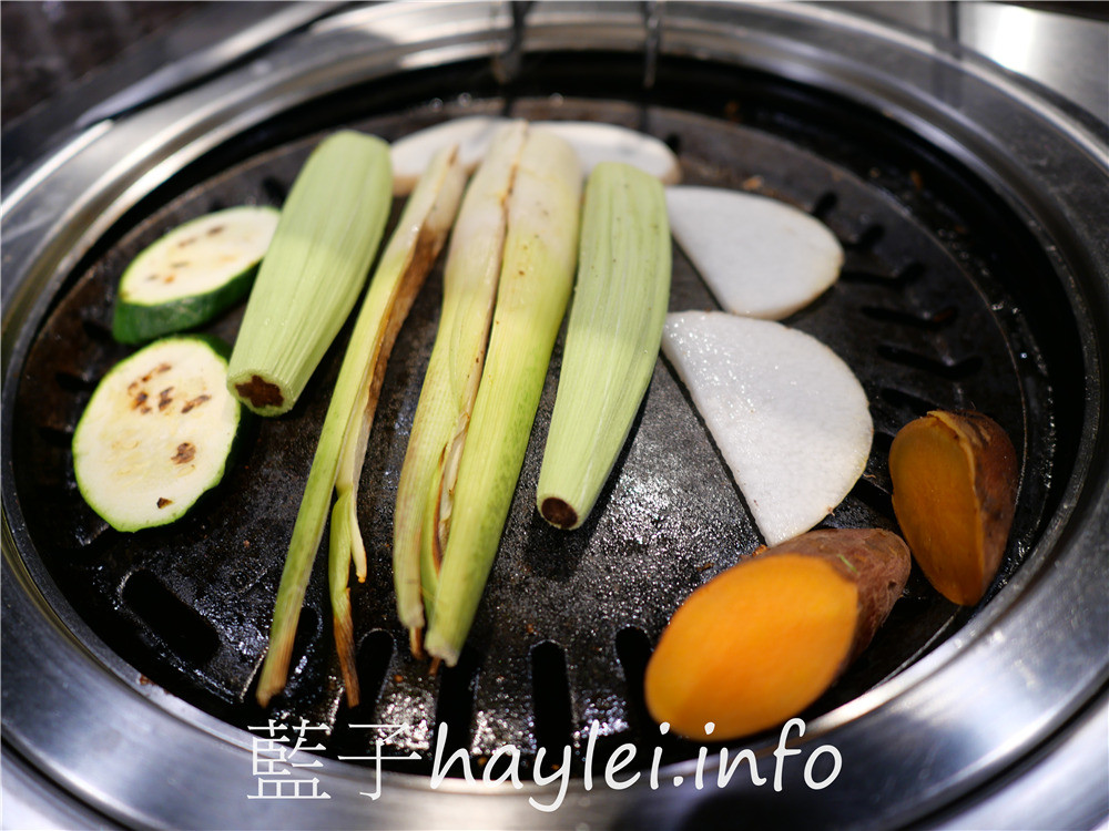 台中西區/將進酒素燒烤殿-台中必吃素食燒肉!在古典氣息的蔬食餐廳享受美食饗宴,可以選擇蛋奶素或全素,近台中精誠商圈、廣三sogo、BRT忠明國小站~台中美食/台中燒烤/台中素食燒烤/台中素食餐廳推薦/台中蔬食餐廳/台中主題餐廳推薦/李白將進酒/中國風餐廳/藍子愛美食 中式料理 健康養身 國內旅遊 攝影 民生資訊分享 飲食集錦