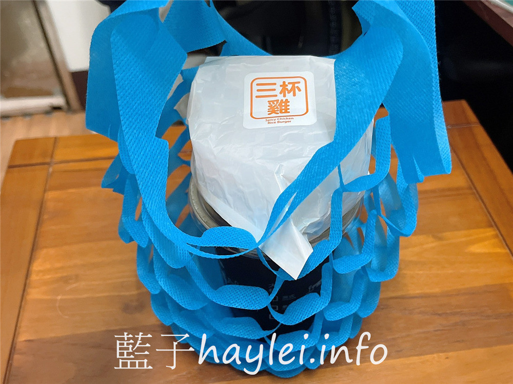 宅配美食/喜生食品/米漢堡-加熱即食不需解凍的宅配米漢堡、快速微波即食的微波爐美食,單吃就很好吃,也能做成雜炊粥、炒飯,健康生活方便美味輕食好選擇~團購推薦必買的好市多米漢堡!三杯雞肉/薑燒豬肉/日式牛丼/什錦鮮蔬/五目雜錦/冷凍食品/好市多美食/藍子愛美食 中式料理 健康養身 宅配食記 攝影 民生資訊分享 飲食集錦