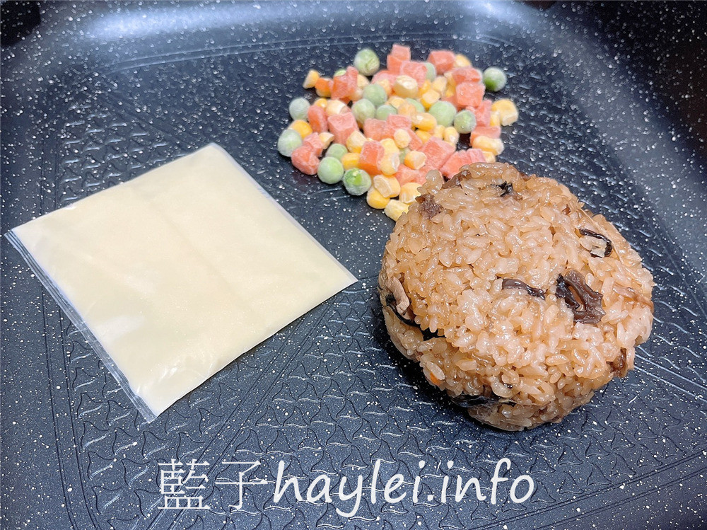 宅配美食/喜生食品/米漢堡-加熱即食不需解凍的宅配米漢堡、快速微波即食的微波爐美食,單吃就很好吃,也能做成雜炊粥、炒飯,健康生活方便美味輕食好選擇~團購推薦必買的好市多米漢堡!三杯雞肉/薑燒豬肉/日式牛丼/什錦鮮蔬/五目雜錦/冷凍食品/好市多美食/藍子愛美食 中式料理 健康養身 宅配食記 攝影 民生資訊分享 飲食集錦