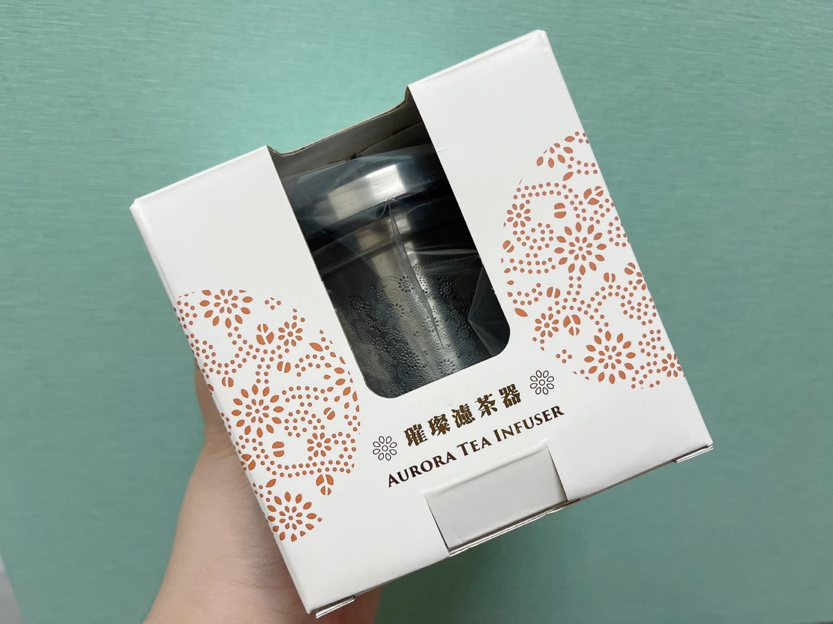 宜龍Eilong/人文馬克杯(知性黑)&璀璨濾茶器(霧銀)-極簡文青風格精緻絕美、簡約時尚的居家好物!原木握柄自然質樸,全瓷杯體抗酸鹼、耐高溫,高質感馬克杯兼顧安全與品質!茶器濾網精密且濾孔不留渣,不論辦公室泡茶或咖啡都簡單好用!居家生活/茶具茶器/茶杯濾網/好禮交換/個人泡茶杯/藍子愛分享 攝影 民生資訊分享 自己動手做! 飲食集錦