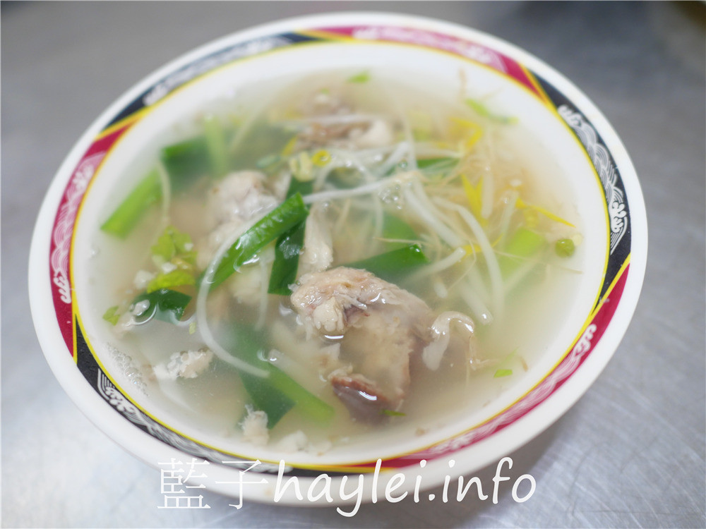 彰化爌肉飯推薦/謝家爌肉飯-每天凌晨手工切肉熬煮出的古法秘製爌肉,新鮮美味,古早味控肉肉質彈香入味,Q彈有嚼勁,每口都是幸福!謝家豬腳禮盒真材實料誠意滿滿,不論送禮或自用都很棒呢!彰化美食推薦/彰化小吃/彰化控肉飯/謝家招牌爌肉/蛤蜊麵/滷肉飯/肉燥飯/手工角切滷肉飯/藍子愛美食 中式料理 國內旅遊 攝影 民生資訊分享 飲食集錦