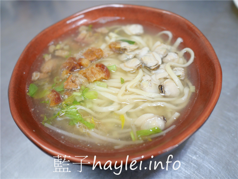 彰化爌肉飯推薦/謝家爌肉飯-每天凌晨手工切肉熬煮出的古法秘製爌肉,新鮮美味,古早味控肉肉質彈香入味,Q彈有嚼勁,每口都是幸福!謝家豬腳禮盒真材實料誠意滿滿,不論送禮或自用都很棒呢!彰化美食推薦/彰化小吃/彰化控肉飯/謝家招牌爌肉/蛤蜊麵/滷肉飯/肉燥飯/手工角切滷肉飯/藍子愛美食 中式料理 國內旅遊 攝影 民生資訊分享 飲食集錦