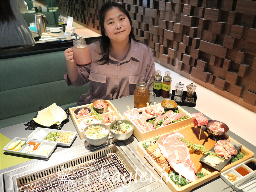 台中西屯/原燒台中東海店-逸品盛合套餐超級豐盛,一次飽嚐肋眼牛排、蒜香橫隔膜、極選澳洲和牛、伊比利骰子豬等夢幻組合,專人代烤超貼心!台中美食/台中燒烤/台中燒肉/O-NiKU/優質原味燒肉/王品集團美食/藍子愛美食 中式料理 國內旅遊 攝影 民生資訊分享 飲食集錦