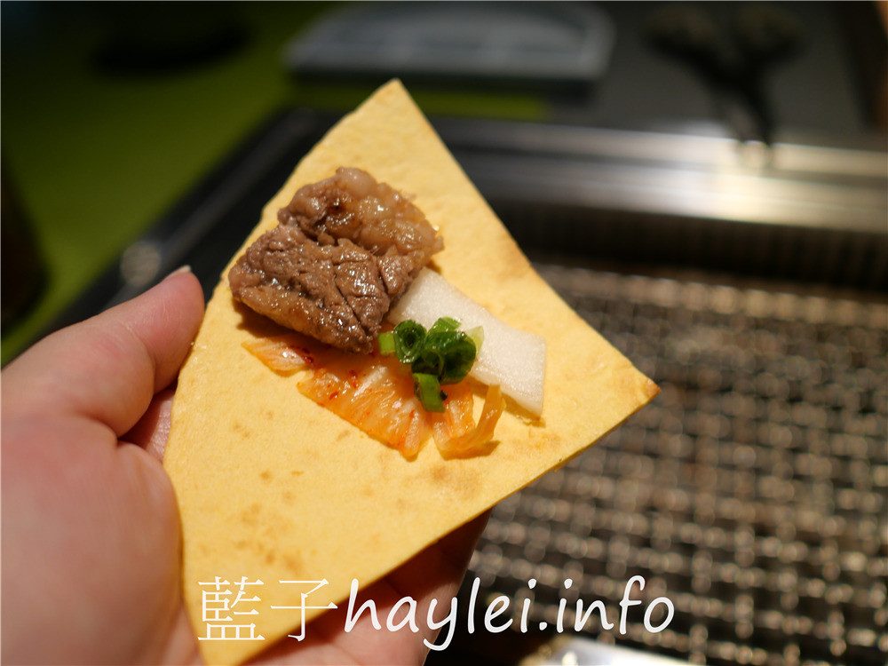 台中西屯/原燒台中東海店-逸品盛合套餐超級豐盛,一次飽嚐肋眼牛排、蒜香橫隔膜、極選澳洲和牛、伊比利骰子豬等夢幻組合,專人代烤超貼心!台中美食/台中燒烤/台中燒肉/O-NiKU/優質原味燒肉/王品集團美食/藍子愛美食 中式料理 國內旅遊 攝影 民生資訊分享 飲食集錦