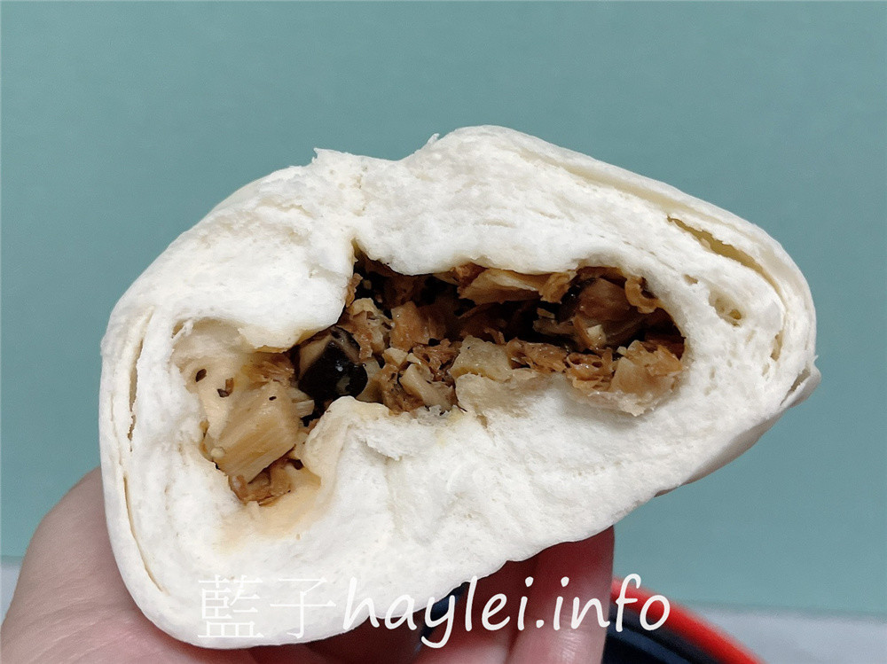 小日和包子饅頭-網購包子、團購宅配饅頭首選!日式昭和麵粉加上苗栗山泉水,老麵隔夜自然發酵,顆顆真材實料,吃起來Q彈有勁,口感極佳!苗栗美食/苗栗包子饅頭/苗栗宅配美食/低溫宅配/團購美食/老麵饅頭推薦/鮮肉包推薦/高麗菜冬粉包/芝麻包/黑糖饅頭/竹筍香菇包/藍子愛美食 中式料理 健康養身 宅配食記 攝影 民生資訊分享 飲食集錦
