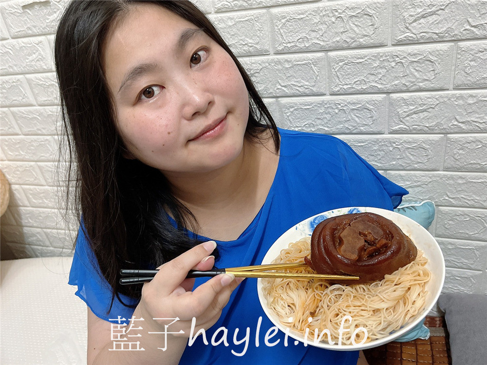 彰化爌肉飯推薦/謝家爌肉飯-每天凌晨手工切肉熬煮出的古法秘製爌肉,新鮮美味,古早味控肉肉質彈香入味,Q彈有嚼勁,每口都是幸福!謝家豬腳禮盒真材實料誠意滿滿,不論送禮或自用都很棒呢!彰化美食推薦/彰化小吃/彰化控肉飯/謝家招牌爌肉/蛤蜊麵/滷肉飯/肉燥飯/手工角切滷肉飯/藍子愛美食 中式料理 國內旅遊 攝影 民生資訊分享 飲食集錦
