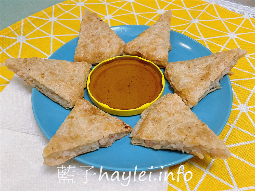 良品開飯/產地咬一口月亮蝦餅體驗組-原味蝦餅+特厚蝦餅一次滿足,不沾醬就風味十足的美味海鮮餅,嚴選基隆在地無澎發鮮蝦製作,吃起來鮮甜Q彈,給你滿嘴超蝦感受!!!宅配美食推薦/冷凍宅配/氣炸鍋美食/良品嚴選/產地咬一口團隊/爆餡蝦餅/台灣餡餅/泰式美食/月亮蝦餅推薦/藍子愛美食 中式料理 宅配食記 攝影 民生資訊分享 自己動手做! 飲食集錦
