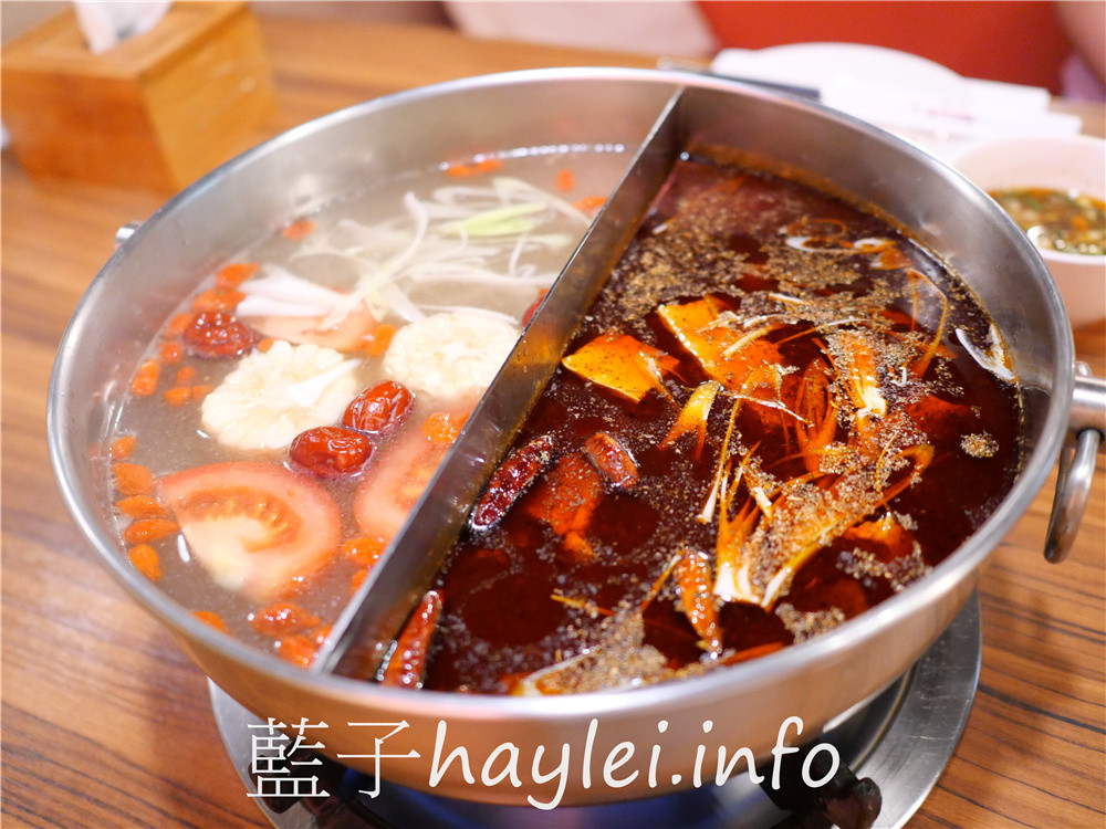 台北大安/忠孝敦化站/老鼎旺川味鍋物-台北老字號正宗四川麻辣火鍋,用數十種中藥、牛骨熬出的牛油麻辣火鍋香氣逼人且口感溫潤,適合一家大小共襄品味!雞爪透香美味堪稱天下第一爪、手工蝦漿蝦肉彈Q口感一絕,還可以coldstone冰淇淋無限吃~台北美食/麻辣美食/台北火鍋餐廳推薦/藍子愛美食 中式料理 國內旅遊 攝影 民生資訊分享 飲食集錦