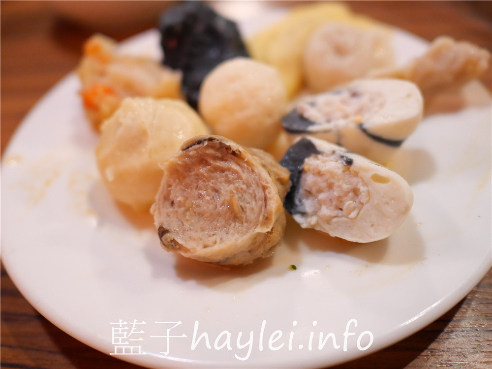 台北大安/忠孝敦化站/老鼎旺川味鍋物-台北老字號正宗四川麻辣火鍋,用數十種中藥、牛骨熬出的牛油麻辣火鍋香氣逼人且口感溫潤,適合一家大小共襄品味!雞爪透香美味堪稱天下第一爪、手工蝦漿蝦肉彈Q口感一絕,還可以coldstone冰淇淋無限吃~台北美食/麻辣美食/台北火鍋餐廳推薦/藍子愛美食 中式料理 國內旅遊 攝影 民生資訊分享 飲食集錦