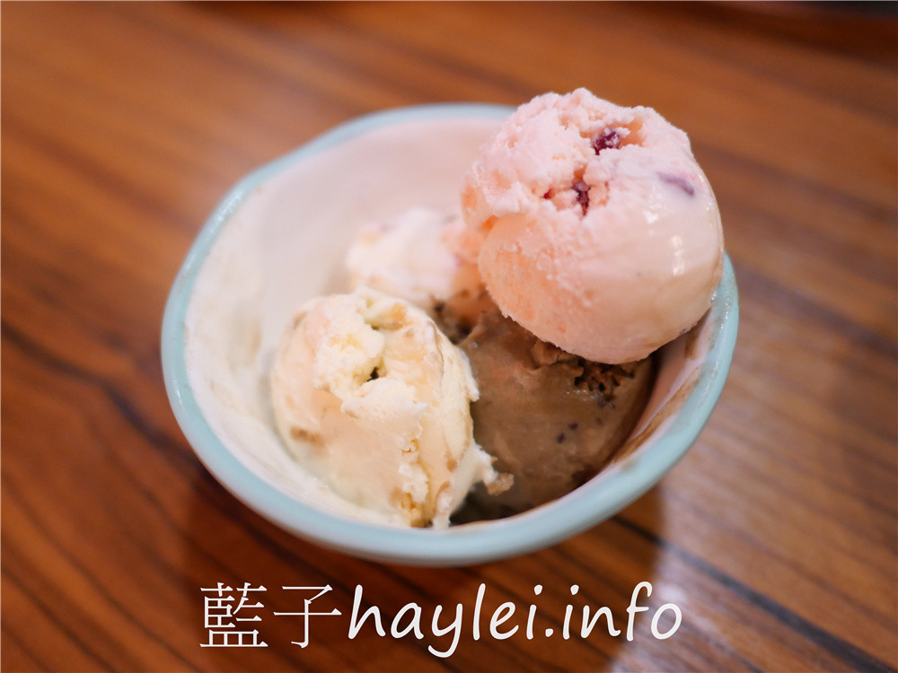 台北大安/忠孝敦化站/老鼎旺川味鍋物-台北老字號正宗四川麻辣火鍋,用數十種中藥、牛骨熬出的牛油麻辣火鍋香氣逼人且口感溫潤,適合一家大小共襄品味!雞爪透香美味堪稱天下第一爪、手工蝦漿蝦肉彈Q口感一絕,還可以coldstone冰淇淋無限吃~台北美食/麻辣美食/台北火鍋餐廳推薦/藍子愛美食 中式料理 國內旅遊 攝影 民生資訊分享 飲食集錦
