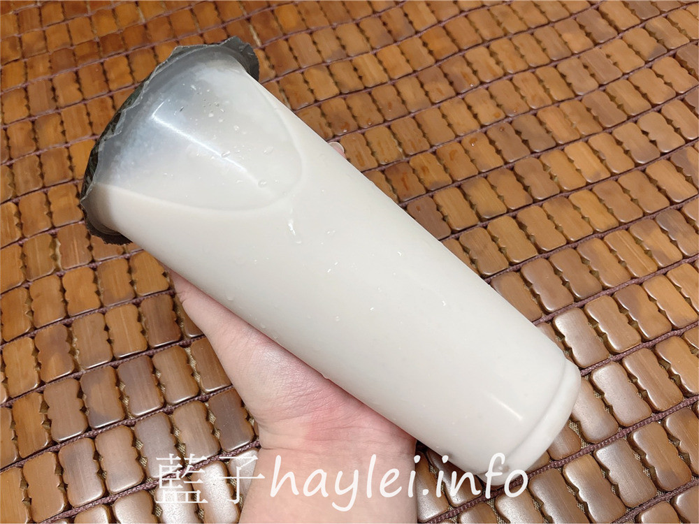 台中西區/圓木嫩仙草/台中大業店-源自彰化的芋圓嫩仙草專賣店，料多味美性價比超高，彈Q爽滑的七星級手工芋圓、滑潤水嫩的窯燒嫩仙草招牌必點，50元內的小確幸甜品！嫩仙草小芋圓鮮奶凍飲跟芋頭鮮奶小芋圓也不能錯過～台中必吃銅板美食/台中美食/彰化美食/台中下午茶/台中芋圓/台中燒仙草/台中豆花/藍子愛美食 中式料理 國內旅遊 攝影 民生資訊分享 飲食集錦 