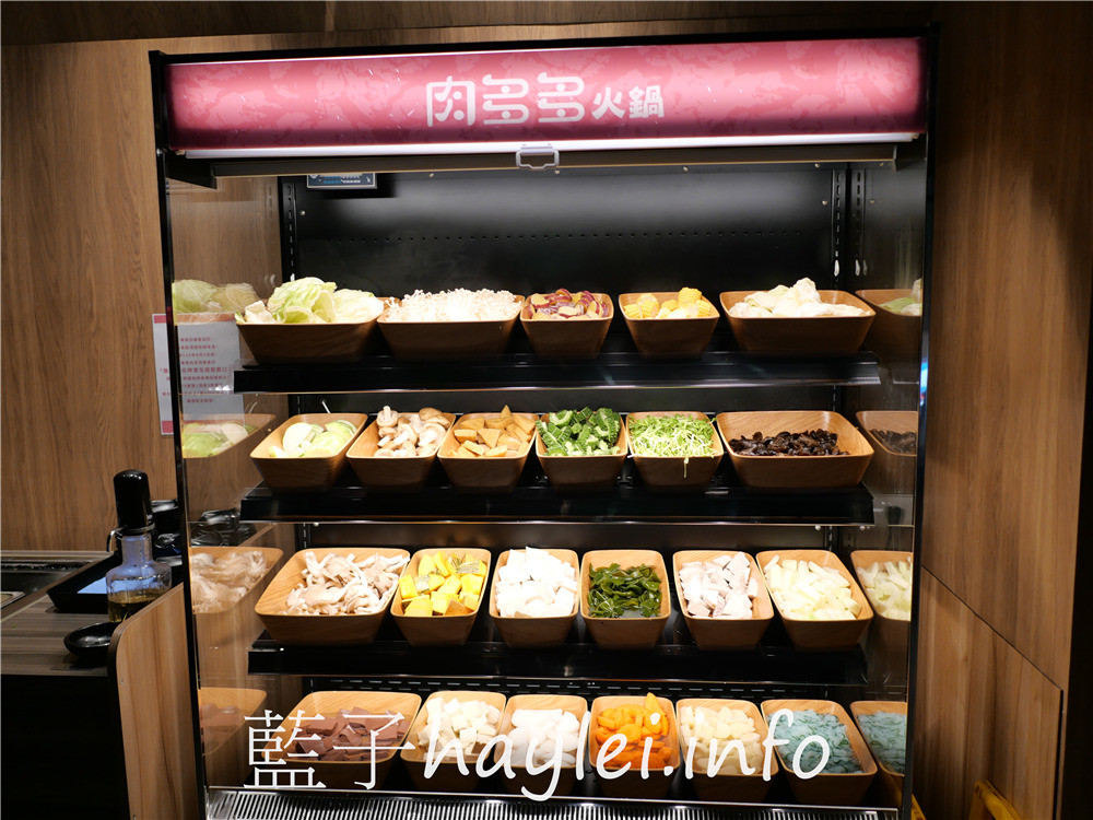 彰化員林/火鍋第一品牌樂多多集團/肉多多火鍋(員林育英店)-料多味美湯頭好，大份量肉盤超吸睛，268起就可以無限享用蔬食自助吧、飲料吧、冰品，消費滿千即享樂多多振興券優惠，好康美食七選一超划算！彰化美食/彰化旅遊/員林美食/彰化火鍋餐廳推薦/員林聚餐推薦/藍子愛美食 中式料理 國內旅遊 攝影 民生資訊分享 飲食集錦 