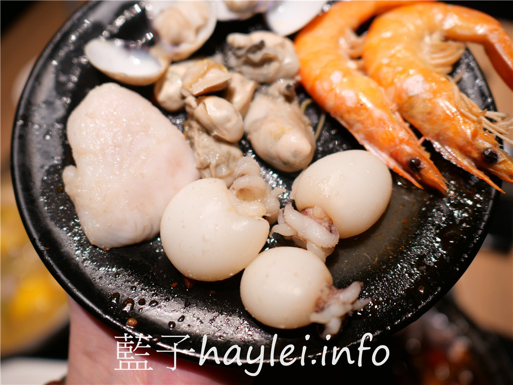 彰化員林/火鍋第一品牌樂多多集團/肉多多火鍋(員林育英店)-料多味美湯頭好,大份量肉盤超吸睛,268起就可以無限享用蔬食自助吧、飲料吧、冰品,消費滿千即享樂多多振興券優惠,好康美食七選一超划算!彰化美食/彰化旅遊/員林美食/彰化火鍋餐廳推薦/員林聚餐推薦/藍子愛美食 中式料理 國內旅遊 攝影 民生資訊分享 飲食集錦