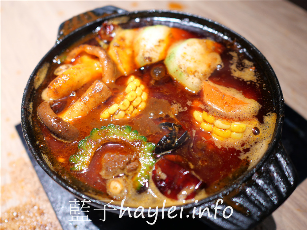 彰化員林/火鍋第一品牌樂多多集團/肉多多火鍋(員林育英店)-料多味美湯頭好,大份量肉盤超吸睛,268起就可以無限享用蔬食自助吧、飲料吧、冰品,消費滿千即享樂多多振興券優惠,好康美食七選一超划算!彰化美食/彰化旅遊/員林美食/彰化火鍋餐廳推薦/員林聚餐推薦/藍子愛美食 中式料理 國內旅遊 攝影 民生資訊分享 飲食集錦