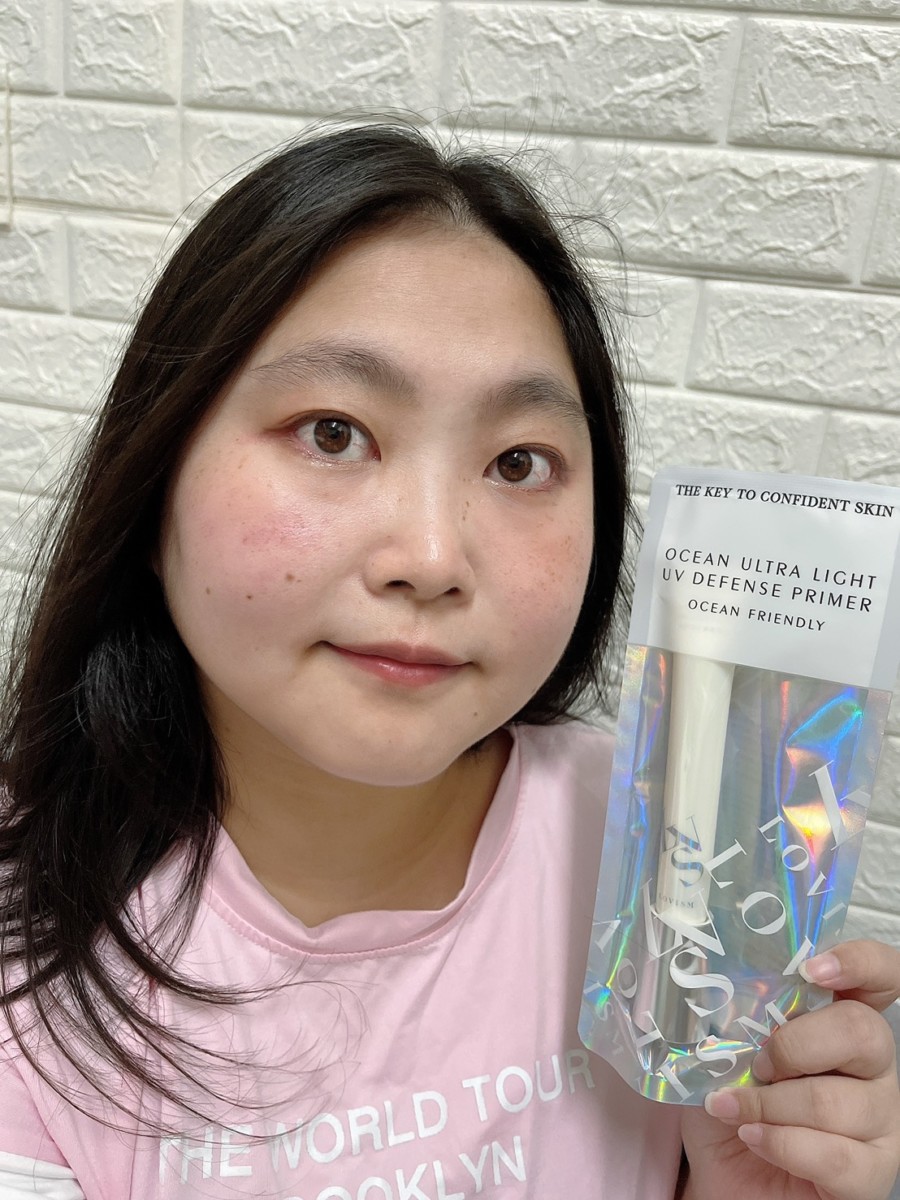 LOVISM/Ocean超輕感全能防曬妝前乳SPF50-稍帶控油感的妝前隔離乳，質地清爽不油膩，特別適合台灣濕熱環境使用，採用對環境更友善的海洋友善配方，海灘玩水也能使用超加分～美妝保養/肌膚保養/日常保養/防曬推薦/控油妝前乳推薦/防曬妝前乳推薦/藍子愛保養 保養品分享 彩妝品 彩妝品分享 攝影 民生資訊分享 