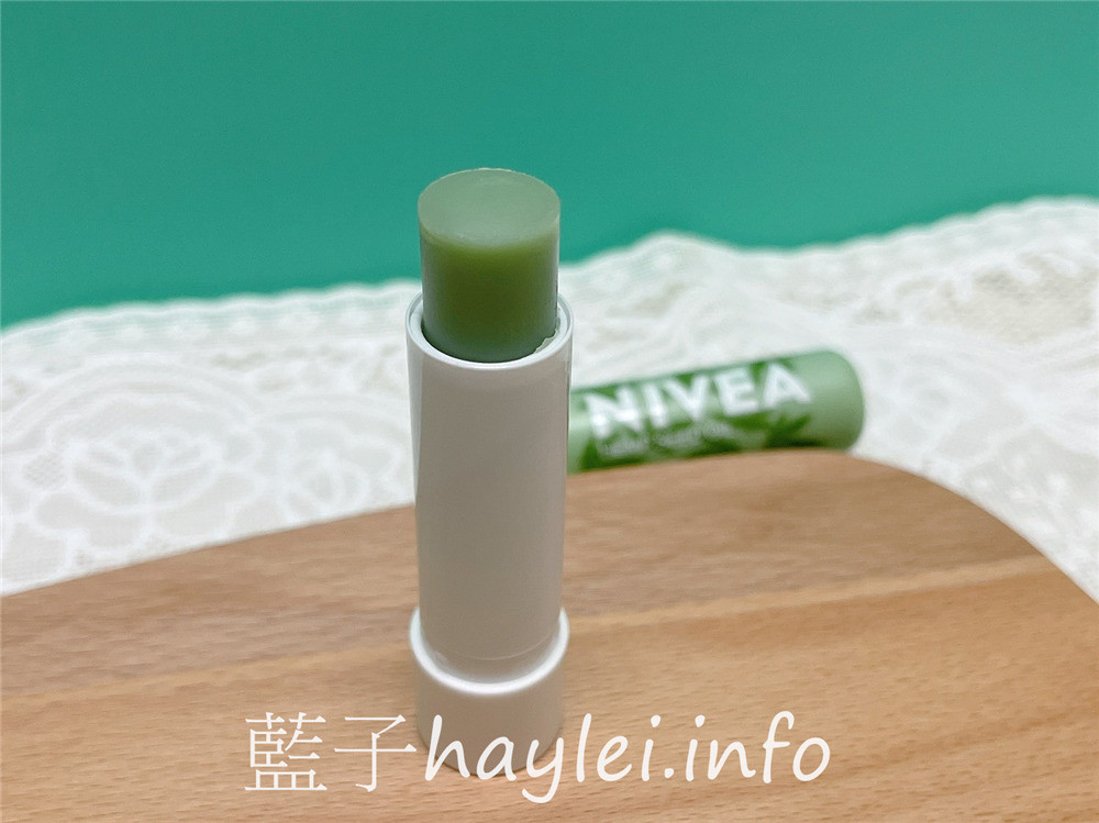 NIVEA 妮維雅 純萃保養潤唇膏 天然有機大麻籽油(綠色管身)、天然有機巴西莓籽油(紫色管身)、天然有機藜麥籽油(黃色管身),天然植物籽油&乳木果油添加,溫潤滋養雙唇,秋冬保養雙唇平價好選擇~美NIVEA 妮維雅 純萃保養潤唇膏 天然有機大麻籽油(綠色管身)、天然有機巴西莓籽油(紫色管身)、天然有機藜麥籽油(黃色管身),天然植物籽油&乳木果油添加,溫潤滋養雙唇,秋冬保養雙唇平價好選擇~美妝保養/肌膚保養/唇部保養/護唇膏推薦/妮維雅護唇膏評價/藍子愛保養妝保養/肌膚保養/唇部保養/藍子愛保養 未分類