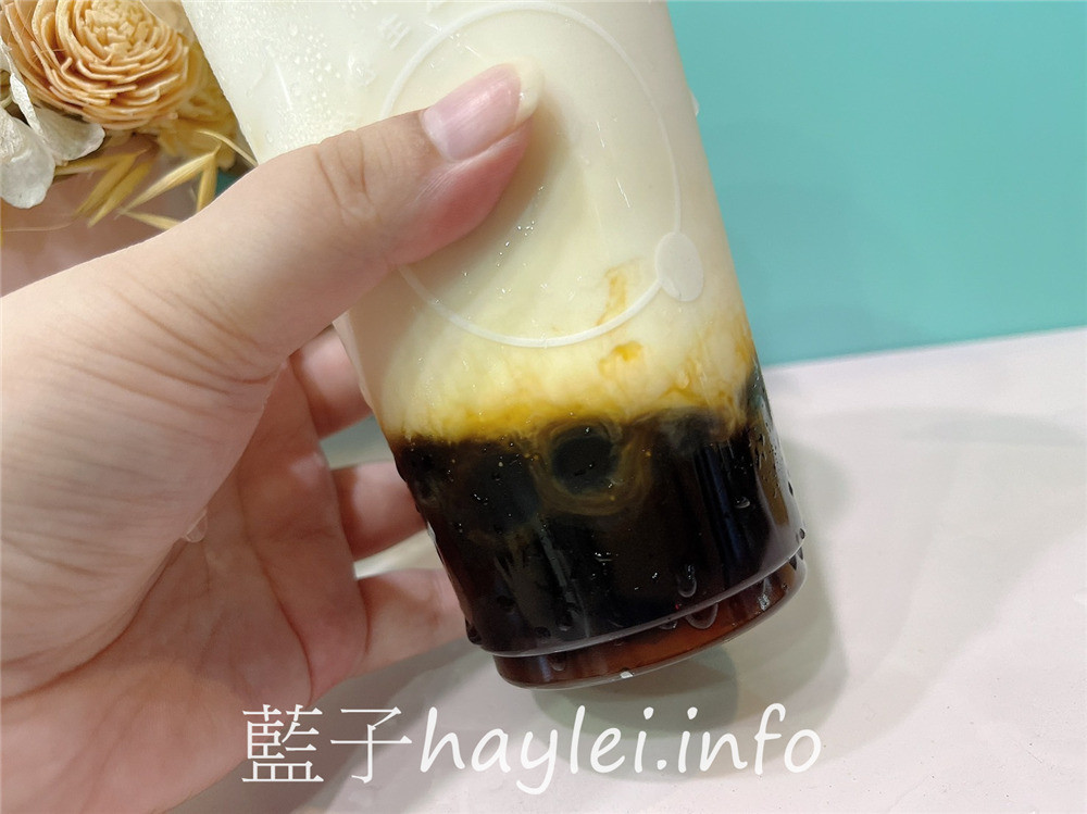 台中大里/圈品茶飲品專賣店-大里在地新鮮現做飲品，兼顧健康與美味的優質手搖飲，清爽酸甜的水果茶超好喝，嚴選法國鐵塔牌鮮奶油做的奶蓋濃郁鹹香超百搭，純茶喝起來順口回甘香氣足，推薦圈圈水果茶、芝士黃金蕎麥、黑糖珍珠烤奶、蜜柚愛玉跟蜜香紅茶！台中美食/大里美食/藍子愛美食 中式料理 國內旅遊 攝影 民生資訊分享 飲食集錦 
