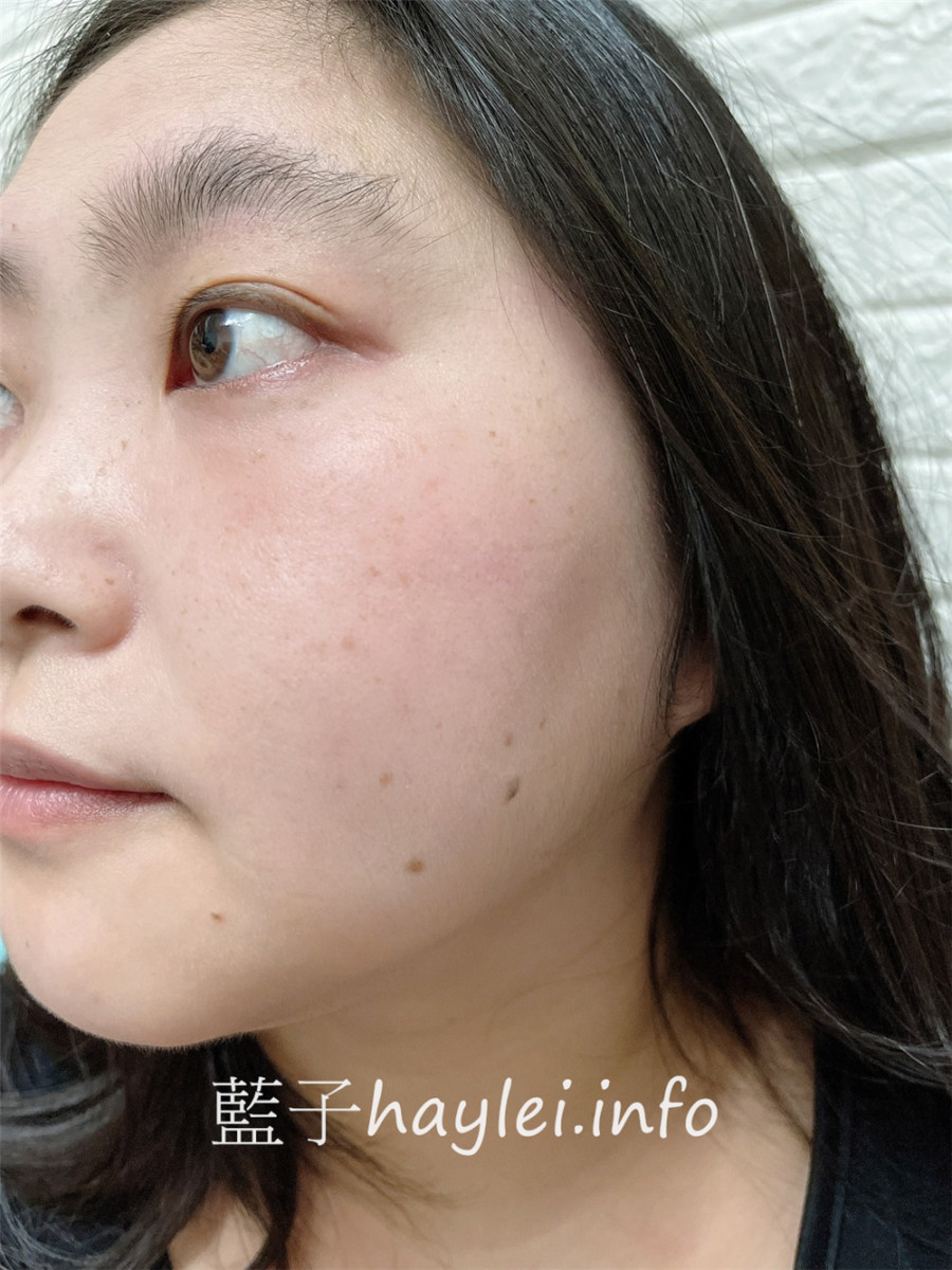 Madoca/SPF50輕透防曬棒-清爽不黏膩的防水防曬,用起來輕盈無感、透明自然不挑膚色的高顏值粉嫩防曬,強效疏水配方保護肌膚更有力,甩掉油膩厚重的防曬,更能享受陽光時刻!肌膚保養/美妝保養/美容彩妝/防曬隔離/防曬推薦/隔絕紫外線/紫外線防護/日常護膚/肌膚健康/藍子愛保養 保養品分享 健康養身 國內旅遊 彩妝品 彩妝品分享 攝影 民生資訊分享