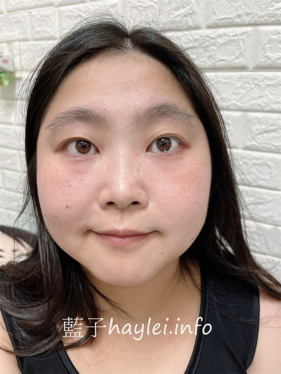 Madoca/SPF50輕透防曬棒-清爽不黏膩的防水防曬，用起來輕盈無感、透明自然不挑膚色的高顏值粉嫩防曬，強效疏水配方保護肌膚更有力，甩掉油膩厚重的防曬，更能享受陽光時刻！肌膚保養/美妝保養/美容彩妝/防曬隔離/防曬推薦/隔絕紫外線/紫外線防護/日常護膚/肌膚健康/藍子愛保養 保養品分享 健康養身 國內旅遊 彩妝品 彩妝品分享 攝影 民生資訊分享 