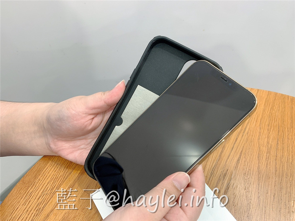 Gramas iPhone軍規防摔經典手機殼-Rib 日本設計風格時尚行李箱造型手機殼，外層硬聚碳酸酯材料，內層高矽柔軟墊結構，軍規防摔手機殼完美防護超防摔，背蓋側滑式卡槽卡片收納秒變手機錢包更實用~蘋果手機配件/手機殼推薦/卡片收納手機殼/日本東京/iphone case/iphone 12 Pro Max/APPLE 包殼與配件 3C相關 攝影 民生資訊分享 網際資訊相關 自己動手做！ 