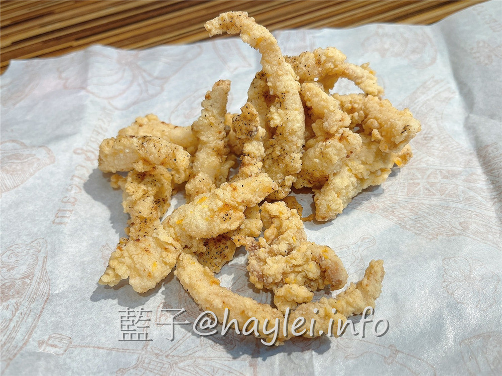 台北大安/怪獸小雞排(師大店)-台北雞排推薦!皮脆肉厚吃起來多汁美味的好吃雞排，蒜香小雞排、麻香小雞排跟嗜辣必吃的18禁重辣雞排必點!炸物鹹酥雞種類豐富，炸功了得，冷了依舊酥脆美味!台北美食/師大美食/捷運古亭站美食/台北鹹酥雞/台北小吃/藍子愛美食 中式料理 國內旅遊 攝影 民生資訊分享 飲食集錦 