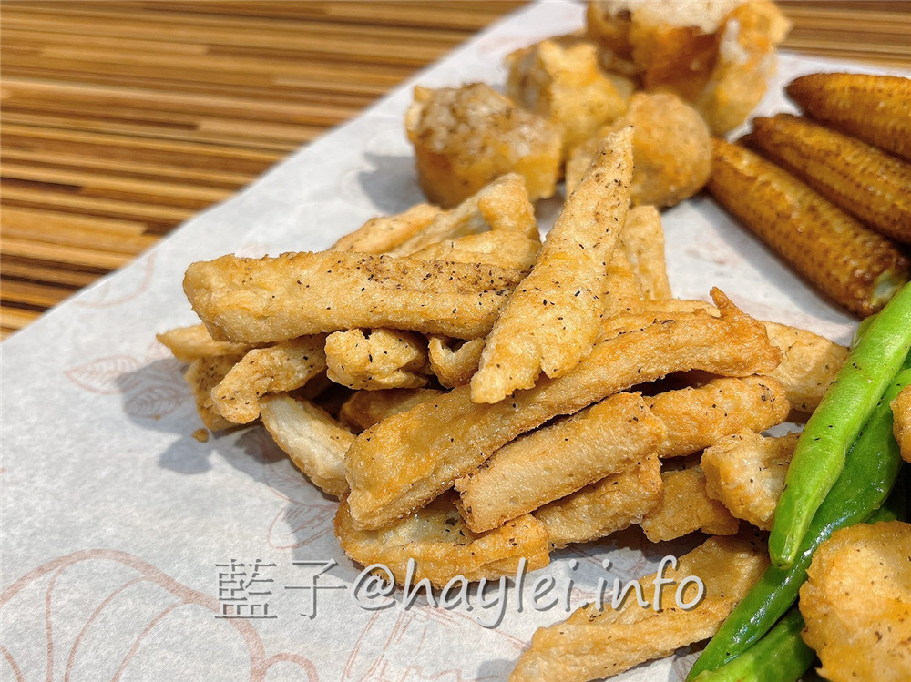 台北大安/怪獸小雞排(師大店)-台北雞排推薦!皮脆肉厚吃起來多汁美味的好吃雞排,蒜香小雞排、麻香小雞排跟嗜辣必吃的18禁重辣雞排必點!炸物鹹酥雞種類豐富,炸功了得,冷了依舊酥脆美味!台北美食/師大美食/捷運古亭站美食/台北鹹酥雞/台北小吃/藍子愛美食 中式料理 國內旅遊 攝影 民生資訊分享 飲食集錦