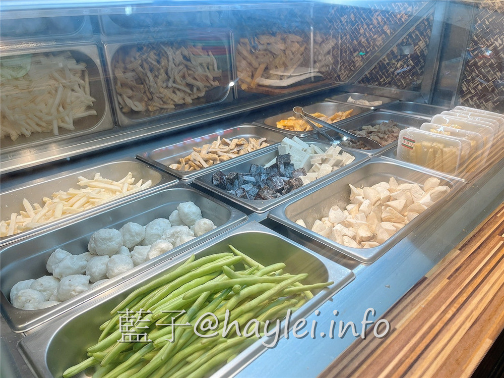 台北大安/怪獸小雞排(師大店)-台北雞排推薦!皮脆肉厚吃起來多汁美味的好吃雞排,蒜香小雞排、麻香小雞排跟嗜辣必吃的18禁重辣雞排必點!炸物鹹酥雞種類豐富,炸功了得,冷了依舊酥脆美味!台北美食/師大美食/捷運古亭站美食/台北鹹酥雞/台北小吃/藍子愛美食 中式料理 國內旅遊 攝影 民生資訊分享 飲食集錦