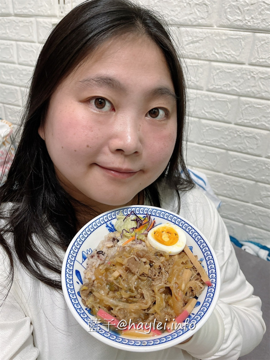 愛上烹調即食調理包-小郭老師每日採購新鮮食材，當天現煮後立刻真空包裝並用-58度C急速冷凍，避免變質而影響食物的營養、風味及口感，這樣方便好料理的宅配冷凍食品，絕對是最適合現代人的懶人料理首選！宅配美食/調理包推薦/鮮食調理包/料理包美食/牛丼/咖哩牛/打拋牛/藍子愛美食 中式料理 宅配食記 攝影 民生資訊分享 自己動手做！ 飲食集錦 