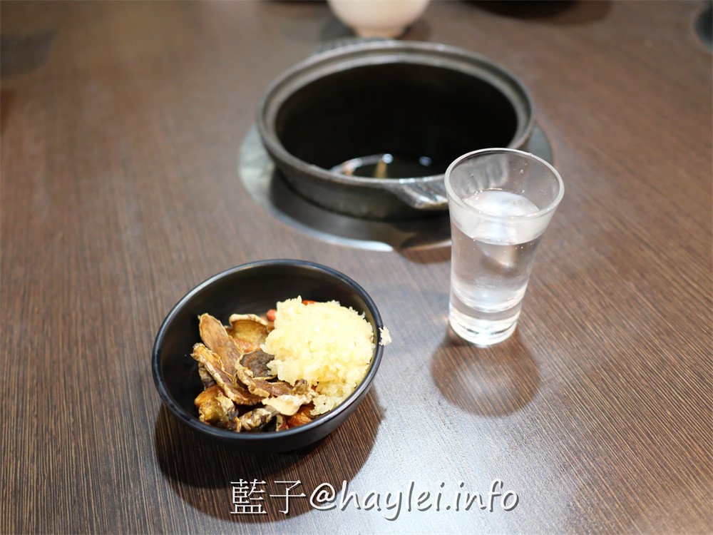 全台最大火鍋集團，火鍋迷必吃名店!樂多多集團旗下肉多多火鍋來新竹科學園區開了~肉多多火鍋新竹竹科店$268起就可以無限享用近60種超豐富自助吧，食材新鮮有品質，海陸雙絕＆浮誇肉蛋糕必點，宵夜用餐來這邊就對了！新竹美食/竹科美食/竹科宵夜/藍子愛美食/新竹旅遊/新竹火鍋推薦/宵夜美食 中式料理 國內旅遊 攝影 民生資訊分享 飲食集錦 
