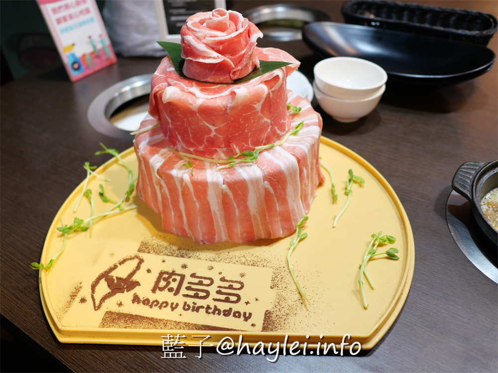 全台最大火鍋集團，火鍋迷必吃名店!樂多多集團旗下肉多多火鍋來新竹科學園區開了~肉多多火鍋新竹竹科店$268起就可以無限享用近60種超豐富自助吧，食材新鮮有品質，海陸雙絕＆浮誇肉蛋糕必點，宵夜用餐來這邊就對了！新竹美食/竹科美食/竹科宵夜/藍子愛美食/新竹旅遊/新竹火鍋推薦/宵夜美食 中式料理 國內旅遊 攝影 民生資訊分享 飲食集錦 