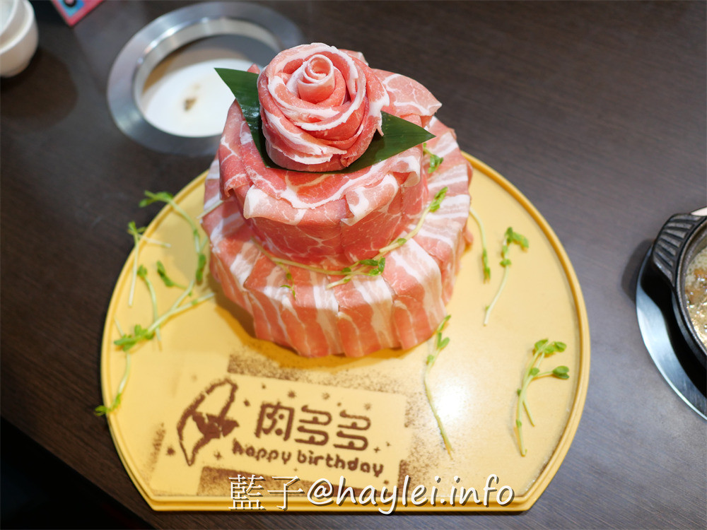 全台最大火鍋集團，火鍋迷必吃名店!樂多多集團旗下肉多多火鍋來新竹科學園區開了~肉多多火鍋新竹竹科店$268起就可以無限享用近60種超豐富自助吧，食材新鮮有品質，海陸雙絕＆浮誇肉蛋糕必點，宵夜用餐來這邊就對了！新竹美食/竹科美食/竹科宵夜/藍子愛美食/新竹旅遊/新竹火鍋推薦/宵夜美食 中式料理 國內旅遊 攝影 民生資訊分享 飲食集錦 