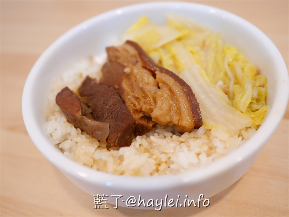 台中大里/醉月燉品 養生盅湯專家 藥補不如食補-煲煮五小時以上的養生個人盅湯,在冬日嚴寒喝下暖胃湯品,美味瞬間滋養身心靈~台中美食/大里美食/台中藥膳/台中養生湯/台中個人燉湯/台中個人煲湯/單人盅湯/healthysoup/香水椰子雞/八珍養生湯/藥燉排骨/蓮子排骨/藍子愛美食 中式料理 健康養身 國內旅遊 攝影 民生資訊分享 飲食集錦