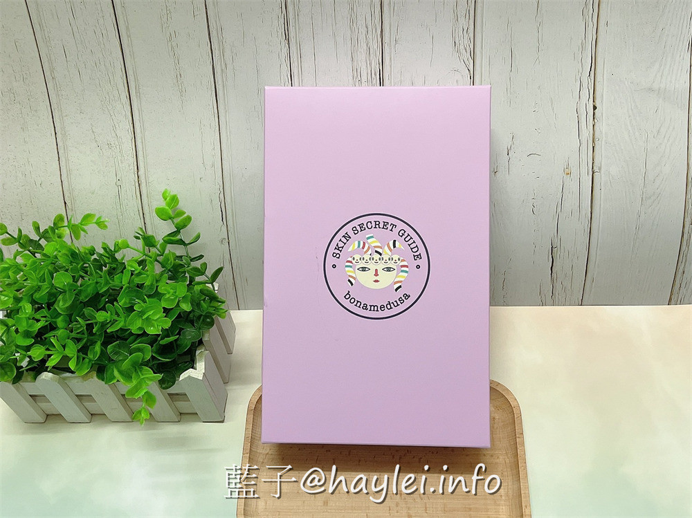 Bonamedusa/保娜美頭蛇/All Your Needs 1+1 光嫩肌爽膚水&安瓶爽膚水露組-添加鎖水磁石實現超長效保濕，先補水醒膚再鎖水養肌，有效舒緩肌膚乾燥並改善肌膚細緻度，非常適合冬季居家保養使用~韓國美妝保養/肌膚保養/臉部保養/韓國護膚保養品推薦/藍子愛保養 保養品分享 彩妝品 彩妝品分享 攝影 民生資訊分享 