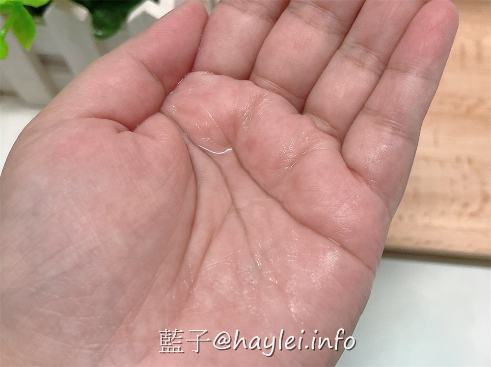 Bonamedusa/保娜美頭蛇/All Your Needs 1+1 光嫩肌爽膚水&安瓶爽膚水露組-添加鎖水磁石實現超長效保濕，先補水醒膚再鎖水養肌，有效舒緩肌膚乾燥並改善肌膚細緻度，非常適合冬季居家保養使用~韓國美妝保養/肌膚保養/臉部保養/韓國護膚保養品推薦/藍子愛保養 保養品分享 彩妝品 彩妝品分享 攝影 民生資訊分享 
