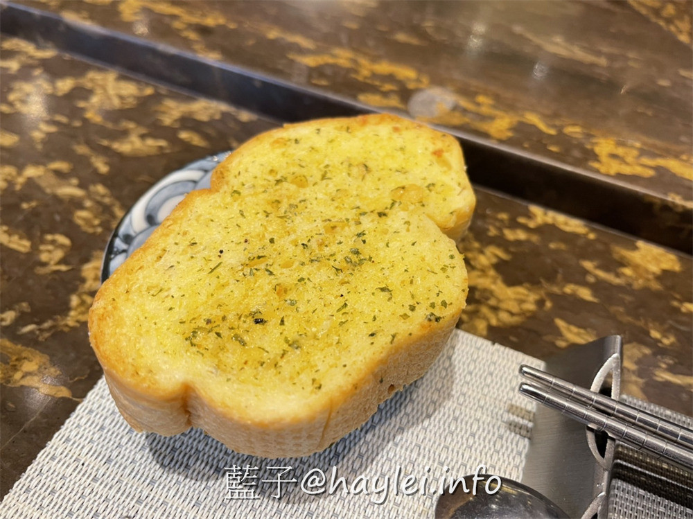 台北松山/無菜單料理-超人氣無菜單鐵板燒【明水然】-來自全台最大火鍋集團樂多多,嚴謹主廚匠心料理超美味,牛排鮮嫩且龍蝦肉質Q彈,桌邊服務體貼細微超感心,1390起品嚐菲力牛排&波士頓龍蝦海陸大餐,CP值超高,再訪率滿滿!台北美食/南京復興站/慶城街/肉多多火鍋姊妹品牌/藍子愛美食 中式料理 國內旅遊 攝影 日式料理 民生資訊分享 美式料理 飲食集錦