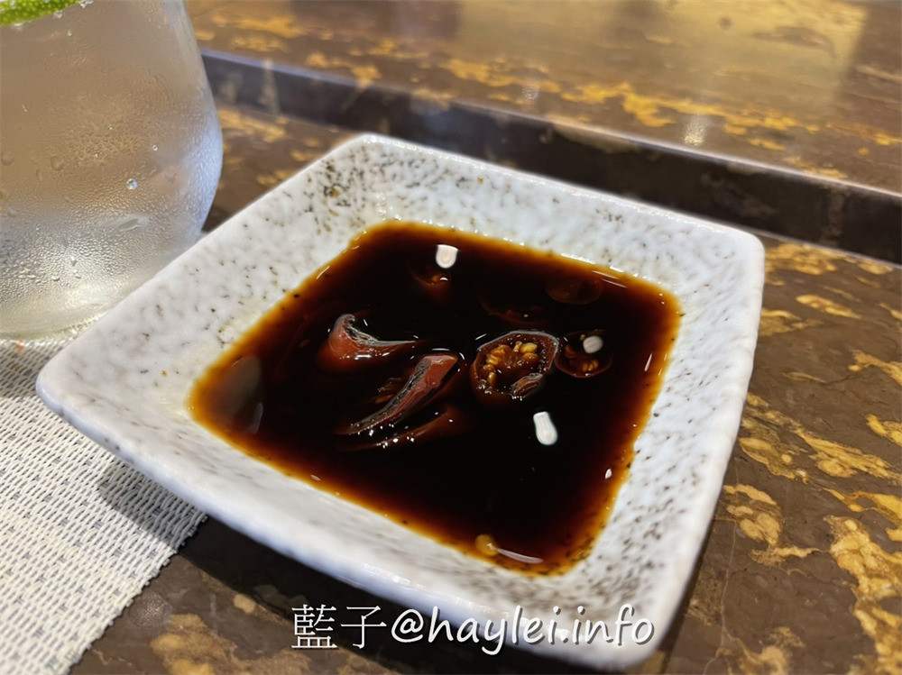 台北松山/無菜單料理-超人氣無菜單鐵板燒【明水然】-來自全台最大火鍋集團樂多多,嚴謹主廚匠心料理超美味,牛排鮮嫩且龍蝦肉質Q彈,桌邊服務體貼細微超感心,1390起品嚐菲力牛排&波士頓龍蝦海陸大餐,CP值超高,再訪率滿滿!台北美食/南京復興站/慶城街/肉多多火鍋姊妹品牌/藍子愛美食 中式料理 國內旅遊 攝影 日式料理 民生資訊分享 美式料理 飲食集錦
