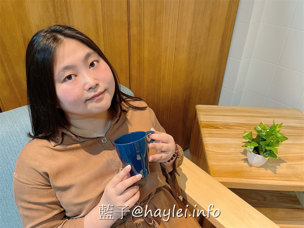 台中北屯/高仕隆原木傢俱-台灣生產設計全原木床架、全原木餐桌、全原木沙發等實木家具,原木永久保固,在家就能感受森林芬多精,品味原木家具帶來的質樸氛圍,讓生活充滿美好舒適!台中家具推薦/台中買傢俱/台中原木家具/實木家具推薦/居家裝潢/生活用品/藍子愛生活 攝影 民生資訊分享