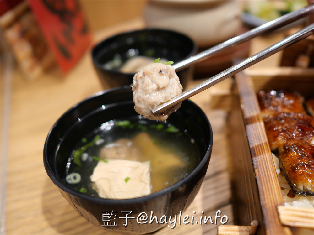 台中西屯/一膳新光三越店-在台中最厲害的百貨吃台中最好吃的鰻魚飯!使用紅木、龍眼木、相思木三炭共爐炙烤日本老舖等級白鰻,無刺感雙軟口感,安心享受美味鰻魚不噎喉,招牌黃金白燒、經典蒲燒都很推薦唷~台中美食/一膳炭造料理/ICHIZEN/台中鰻魚飯推薦/鰻魚料理/藍子愛美食 中式料理 國內旅遊 攝影 日式料理 民生資訊分享 飲食集錦