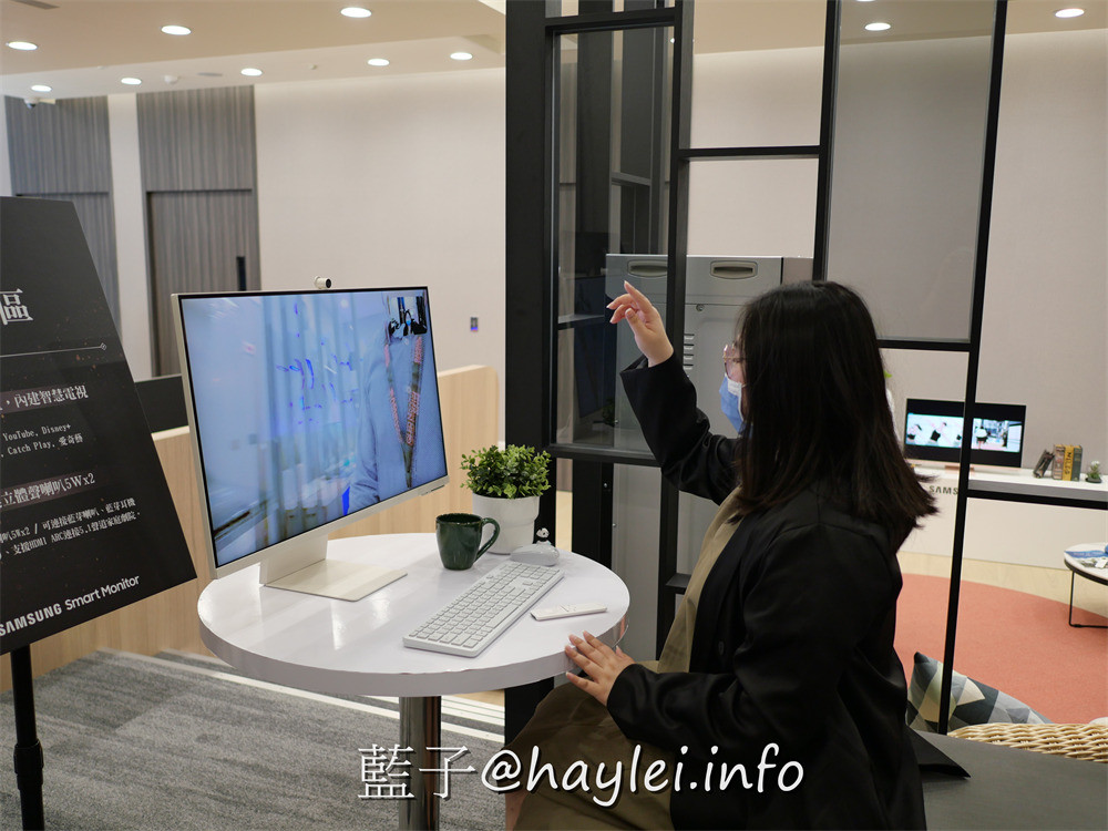 台灣三星/Samsung Smart Monitor M8-多色超薄機身時尚美觀,內建可拆式磁吸視訊攝影機、視訊軟體、串流影音,方便實現遠端辦公、視訊通話、居家娛樂功能,適合喜歡追求高智能家居環境者,可隨居家氛圍選擇柔美色系呼應室內裝潢~3C生活/螢幕顯示器推薦/智慧家電/藍子愛分享 3C相關 國內旅遊 攝影 民生資訊分享