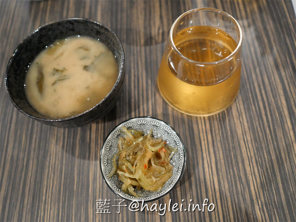 台中西區/渣女·深夜和牛燒肉燥飯-台中必吃日式居酒屋,當不了渣女就來吃渣女吧~渣男日本和牛燥飯&霸氣雙拼和牛燥飯推薦必點,嚴選日本A5和牛入菜,肉香醇厚美味!台中美食/日本和牛料理/台中日式料理推薦/台中和牛餐廳/台中居酒屋/藍子愛美食 國內旅遊 攝影 民生資訊分享 飲食集錦
