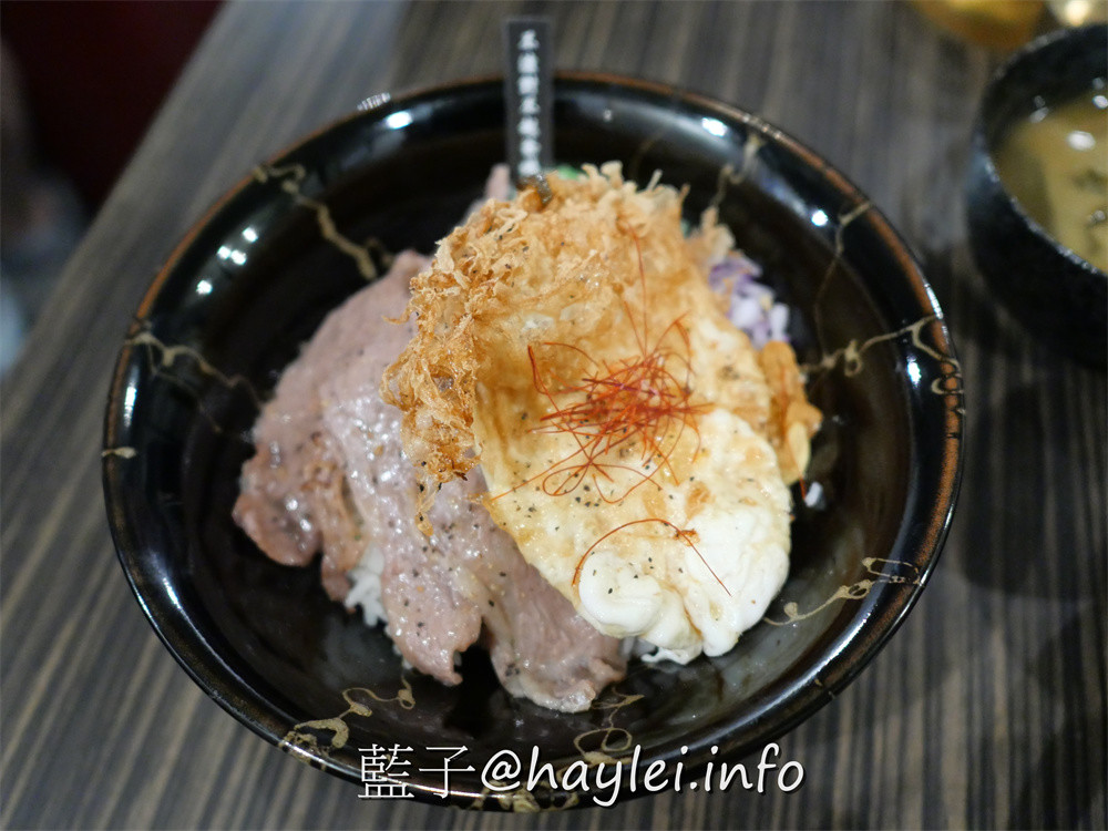 台中西區/渣女·深夜和牛燒肉燥飯-台中必吃日式居酒屋，當不了渣女就來吃渣女吧～渣男日本和牛燥飯&霸氣雙拼和牛燥飯推薦必點，嚴選日本A5和牛入菜，肉香醇厚美味！台中美食/日本和牛料理/台中日式料理推薦/台中和牛餐廳/台中居酒屋/藍子愛美食 國內旅遊 攝影 民生資訊分享 飲食集錦 
