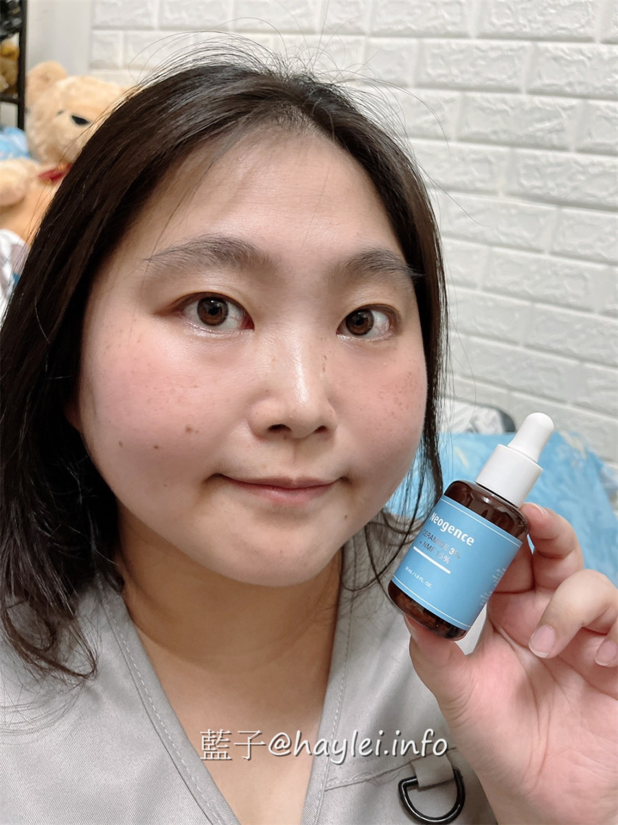 2022藥妝店開架櫃精華液推薦/Neogence 霓淨思3%神經醯胺PLUS精華使用心得-能在連鎖藥妝店醫美開架櫃輕鬆入手的平價精華產品,使用感受溫潤舒適,可以舒緩肌膚不適感受,連敏弱肌都能閉眼入的好用精華!美妝保養/肌膚保養/保濕精華/舒緩精華/夏季護膚/夏季保養品推薦/藍子愛保養 保養品分享 健康養身 彩妝品 彩妝品分享 攝影 民生資訊分享