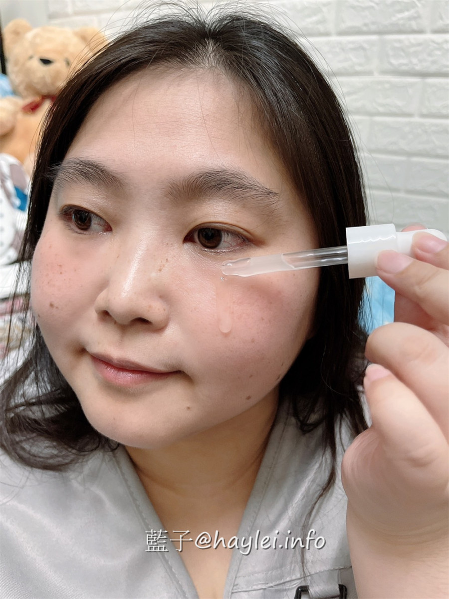 2022藥妝店開架櫃精華液推薦/Neogence 霓淨思3%神經醯胺PLUS精華使用心得-能在連鎖藥妝店醫美開架櫃輕鬆入手的平價精華產品，使用感受溫潤舒適，可以舒緩肌膚不適感受，連敏弱肌都能閉眼入的好用精華!美妝保養/肌膚保養/保濕精華/舒緩精華/夏季護膚/夏季保養品推薦/藍子愛保養 保養品分享 健康養身 彩妝品 彩妝品分享 攝影 民生資訊分享 