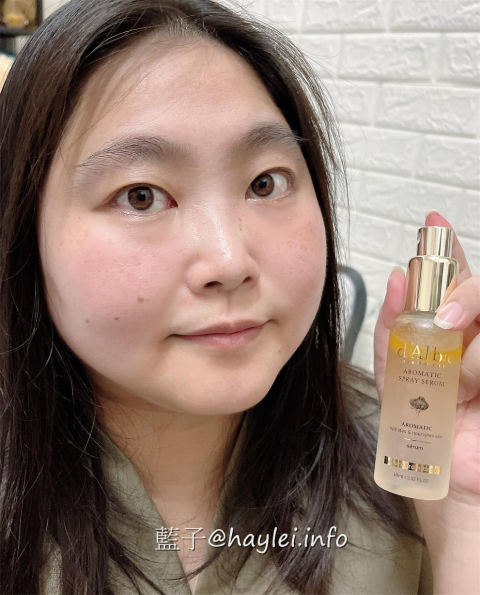 韓妝保養/黛爾珀沁心芬芳精華噴霧-使用來自義大利最純淨區域Alba生產的最高級白松露融入保養,精華油加上精華水雙重質地的保濕噴霧使用起來方便好上手,味道是清新柑橘香加上優雅的花香,在夏日使用起來更是清新舒爽~美妝保養/肌膚保養/補水保養/韓國保養品/韓妝品牌/藍子愛保養 保養品分享 健康養身 彩妝品 彩妝品分享 攝影 民生資訊分享