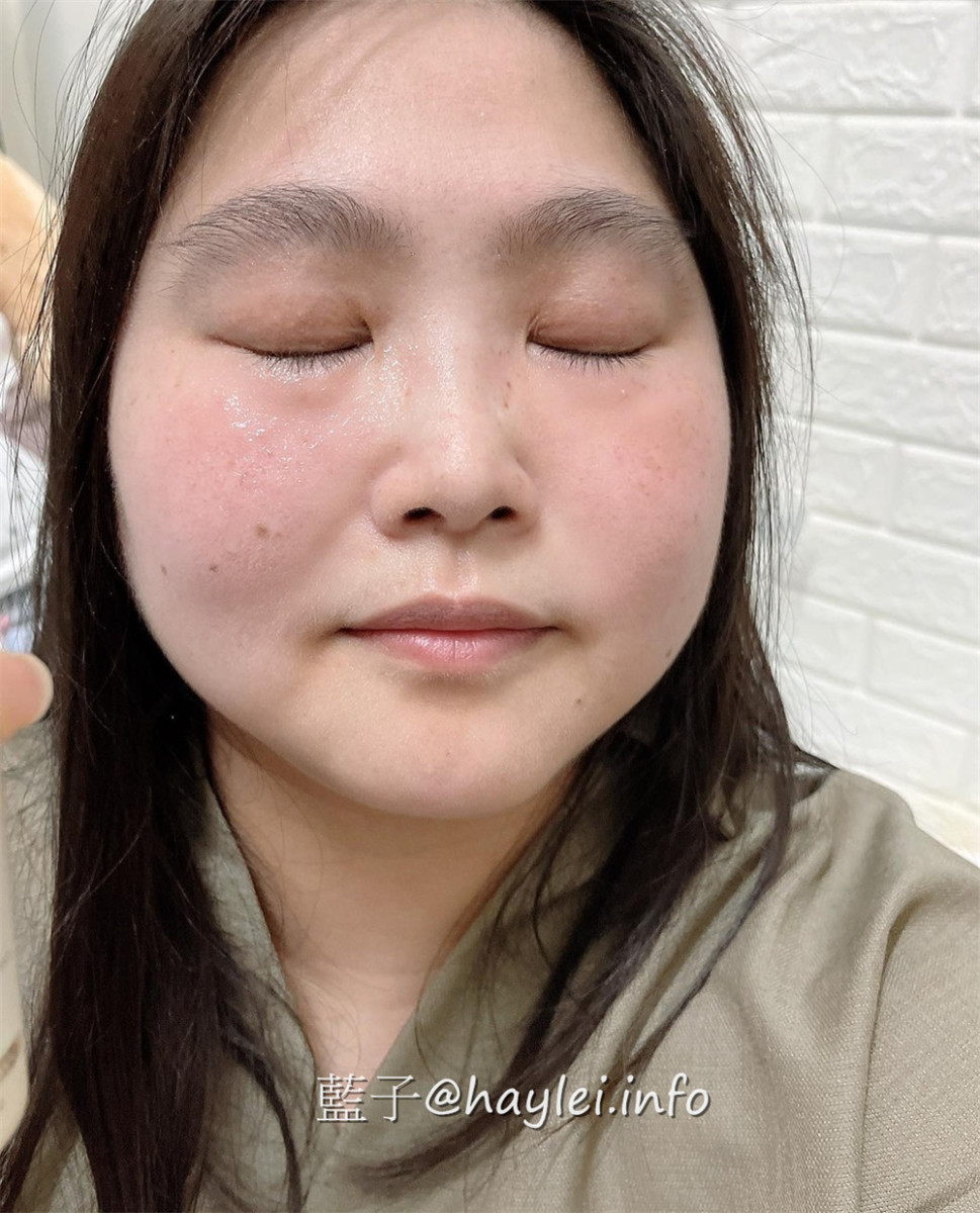 韓妝保養/黛爾珀沁心芬芳精華噴霧-使用來自義大利最純淨區域Alba生產的最高級白松露融入保養，精華油加上精華水雙重質地的保濕噴霧使用起來方便好上手，味道是清新柑橘香加上優雅的花香，在夏日使用起來更是清新舒爽~美妝保養/肌膚保養/補水保養/韓國保養品/韓妝品牌/藍子愛保養 保養品分享 健康養身 彩妝品 彩妝品分享 攝影 民生資訊分享 