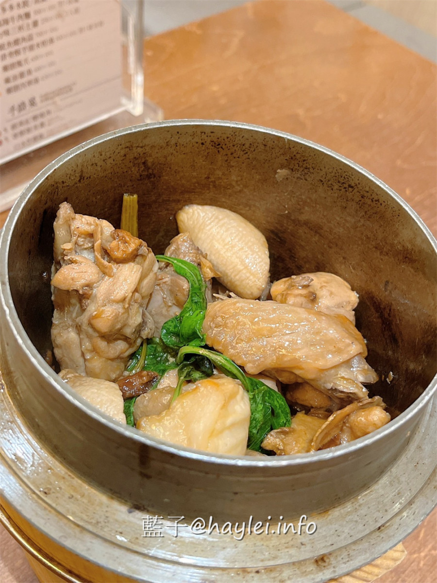 台灣茶餐廳/有春茶館(台中大墩店)-餐點以台灣地方小吃為主,是集⽂化、藝⽂、茶⾷於一體的喝茶聊天好所在,很適合與親友來訪邊聊天、邊共品美食!台中美食/台灣茶餐廳/台灣料理/台灣地方小吃/臺菜餐廳/台中餐廳推薦/麻油米糕/三杯雞/白菜滷/紅糟燒肉/剝皮辣椒雞湯/醉蝦/藍子愛美食 中式料理 國內旅遊 攝影 民生資訊分享 飲食集錦