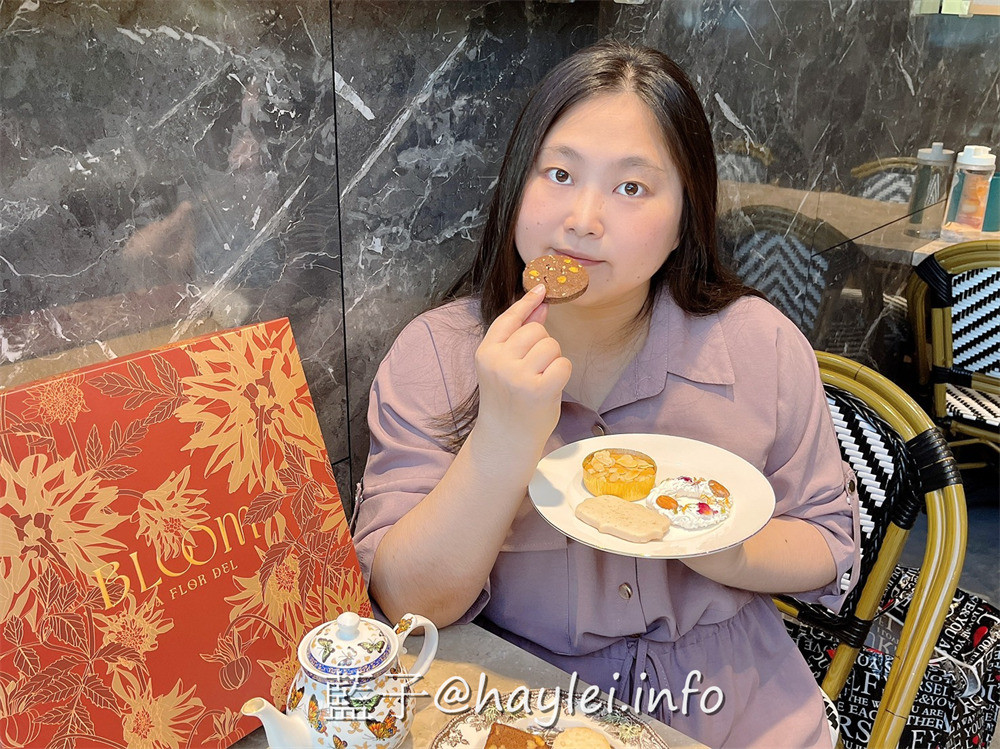 Bloom wedding花神頂級法式喜餅-台中手工喜餅推薦！迷人輕奢精品品牌的禮盒設計，搭配獨家以花香、茶、酒為靈感的時髦大人法式甜點，質感高貴優雅的法式高級客訂喜餅，絕對是一生一次婚慶喜餅最佳選擇～準新人提出證明還可享85折喜餅試吃唷！台中美食/宅配美食/BLOOM禮盒可客製化/藍子愛美食 國內旅遊 宅配食記 攝影 民生資訊分享 飲食集錦 