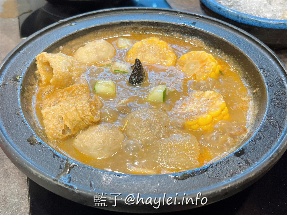 人氣名店狂一鍋 新台式火鍋霸主，最潮狂火鍋排隊名店來竹北自強南路插旗了!狂一鍋竹北自強店內用最新活動「愛的告白，打卡加菜」， 內用錄下“爆炒鍋”的影片並公開分享，就能得到一份軟嫩雞或活力梅花豬!台式爆炒湯底怎麼吃都吃不膩，肉香濃郁的功夫排骨酥鍋跟鮮香麻辣的火焰香辣鍋必點，還有新鮮美味的自助吧吃到飽，吃起來超幸福!新竹美食推薦/新竹火鍋推薦/台式火鍋/道地台灣味/台灣火鍋迷必吃火鍋品牌/藍子愛美食 中式料理 國內旅遊 攝影 民生資訊分享 飲食集錦 